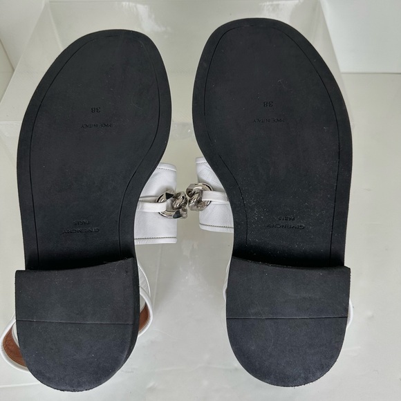 Authentic Givenchy Paris White Leather Chain Sandals. - Picture 9 of 12